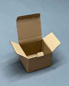 Boîte en carton ondulé pliable sur mesure, matériaux recyclés pour le commerce électronique, la vente au détail, les cosmétiques, l'électronique, les cadeaux, haute qualité - Product Image 5