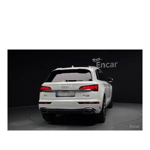 Audi Q5 45 TFSI quattro Premium 2023, 7,343 km, Volante a la Izquierda, Asientos de Cuero, Cámara Trasera - Product Image 4