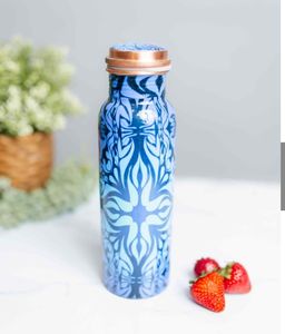 Bouteille d'eau en cuivre à motif floral abstrait bleu, design à motif symétrique, bouchon anti-fuite, bouteille réutilisable pour usage quotidien - Product Image 1