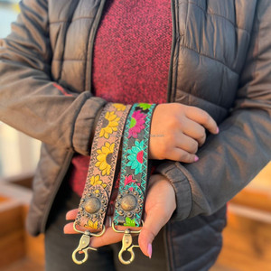 Top vente Western usiné à la main en cuir tournesol bracelet lanière porte-clés personnalisé en cuir véritable porte-clés Cowgirl cadeaux - Product Image 4