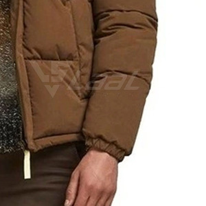 Veste matelassée pour homme au design élégant et chaud avec finition en tissu de qualité supérieure, veste matelassée élégante pour homme, utilisation hivernale - Product Image 4
