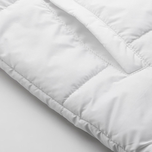 เสื้อแจ็คเก็ตพัฟเฟอร์ผู้ชายสีขาวแบบมีฮู้ด OEM พิมพ์ลายตัวอักษรตามสั่ง อุ่นสบาย บุผ้านวม เหมาะสำหรับฤดูหนาว สไตล์ลำลอง สตรีทแวร์ - Product Image 5