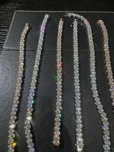 สร้อยคอคิวบาลิงค์ประดับเพชรโมอิสซาไนต์แบบเย็นๆ ระดับ VVS สไตล์ฮิปฮอปสุดหรูสำหรับผู้ชาย ขายส่งจากโรงงาน ผลิตตามสั่ง ทอง 18K - Product Image 3