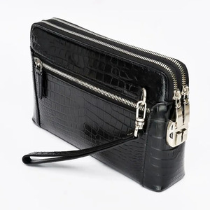 Bolso de mano de cuero genuino, cartera de moda con ranuras organizadas para tarjetas y cierre de cremallera seguro a un precio muy competitivo. - Product Image 2