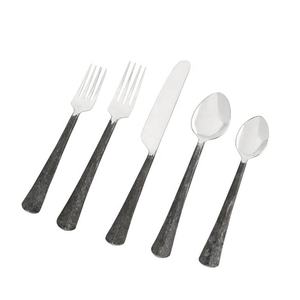 Ensemble de couverts écologiques durables en acier inoxydable de style occidental avec poignée carrée en résine faite à la main - Product Image 4