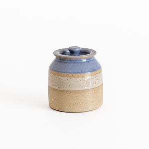 Boîte de rangement compacte et moderne avec finition multicouche, couvercle sécurisé, joint hermétique, protection contre l'humidité, organisateur de cuisine durable - Product Image 1