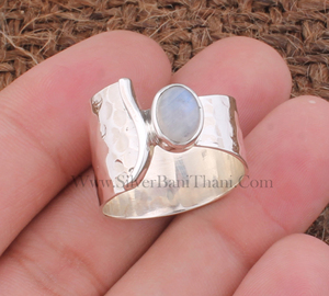 Bague en Pierre de Lune Arc-en-ciel Naturelle, Bande en Argent Sterling 925, Pierre Précieuse Pierre de Lune Feu Bleu, Bijou Bohème Minimaliste, Cadeau d'Anniversaire - Product Image 2