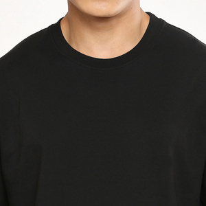 T-shirts noirs unis pour hommes adultes, coupe ajustée, manches courtes, 100 % coton/polyester, logo personnalisé imprimé, respirants, vente en gros - Product Image 6