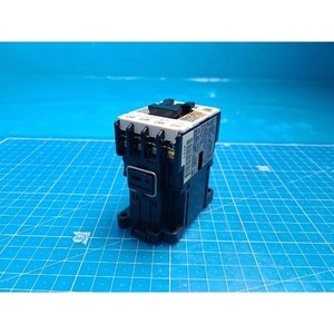 Contactor Magnético Fuji SC-0 Usado Como Está, Piezas de Equipos Semiconductores Legacy - Product Image 6