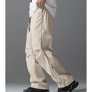 กางเกงวอร์มทรงหลวมสำหรับผู้ชาย ผ้าไนลอนน้ำหนักเบา กันลม กันยับ เอวยางยืด มีเชือกผูก กางเกงวิ่งออกกำลังกาย - Product Image 3