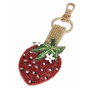 Porte-clés Fraise Perlé Fait Main, Broderie Artisanale, Forme Personnalisée, Accessoire Textile, Nouvel An Chinois, Noël - Product Image 1