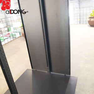 Expositor de Ropa Moderno de Metal Cromado con Ruedas, Soporte de Exhibición Independiente para Comercios Minoristas, Fabricante OEM de Vietnam ADONG A74 - Product Image 3