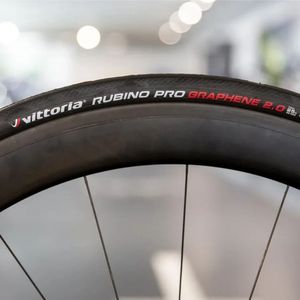 Neumático de Bicicleta de Carretera Plegable Vittoria Rubino Pro G2.0 700x25C con 2 Cámaras de Butilo, 150 TPI, Banda de Rodadura Lisa de Grafeno 2.0 - Product Image 5