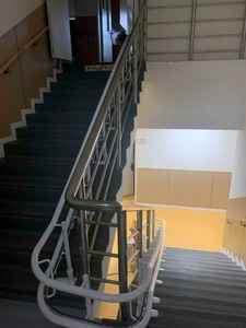 Nouveau monte-escalier vertical pour personnes âgées, à commande hydraulique, pour usage intérieur et extérieur, hôtels et installation domestique - Product Image 2