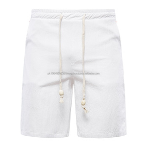 Short en lin d'été décontracté pour hommes pantalon de plage cinq quarts avec motif droit taille moyenne et logo personnalisé OEM - Product Image 1