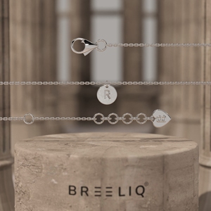 Bracelet en or 14 carats avec pendentif initial personnalisé, bracelet minimaliste en chaîne d'or, fournisseur OEM ODM - Product Image 1