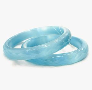 H a CRAFT Ensemble de bracelets et de joncs classiques en résine pour femme, bijoux de fête faits à la main avec motif floral sculpté - Product Image 2