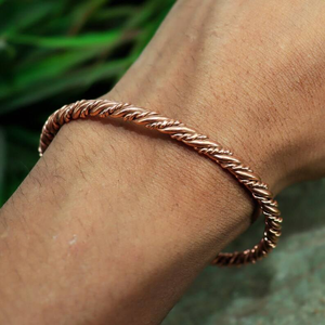 ชุดกำไลทองแดงทำมือสไตล์อินเดียสำหรับทุกเพศทุกวัย กำไลข้อมือแฟชั่นน่ารักจากอินเดีย ราคาประหยัด เหมาะสำหรับเป็นเครื่องประดับในงานหมั้น - Product Image 2