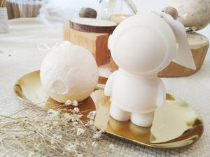 Plateau de service ovale en métal doré minimaliste, parfait pour la présentation de thé, café, collations et desserts, pour la table à manger et le comptoir de cuisine, décoration intérieure. - Product Image 6