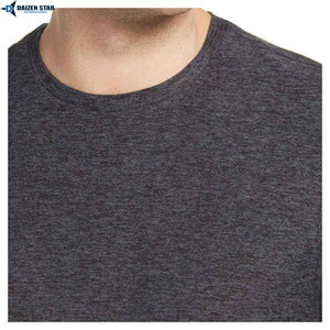 เสื้อยืดคอกลมแขนสั้นทรงโอเวอร์ไซส์สีพื้นผ้าฝ้ายเจอร์ซีย์สำหรับผู้ชาย ทรงลำลองความยาวปกติ - Product Image 3
