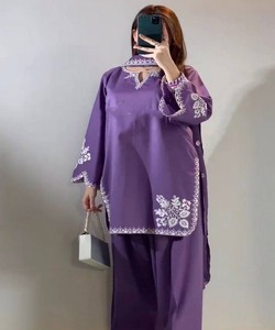 Top Patiyala de Algodón Romano con Bordado de Lujo y Dupatta, Salwar Kameez Tradicional para Mujer, Corte Regular (MT-4021) 84484 - Product Image 1