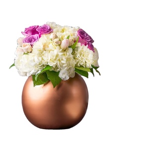 Elegante Jarrón Decorativo de Metal Color Dorado para Interiores, para Hogares Modernos, Oficinas, Hoteles y Decoración de Restaurantes - Product Image 1