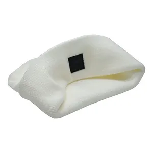 Bonnet unisexe blanc en tricot pour l'hiver, 56-58 cm, décontracté, adulte, en acrylique, avec revers, couleur unie - Product Image 4