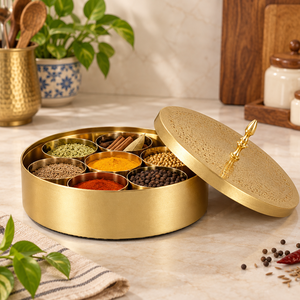 Boîte à Masala en Laiton Royal avec Bouton Décoratif, Ensemble de Contenants Ronds pour Épices, Organisateur de Cuisine Traditionnel, Boîte à Épices Vintage - Product Image 3
