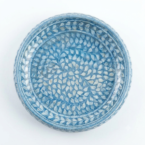 Assiette creuse ronde artisanale en nacre, mosaïque bleue, style bohème, durable, décorative, par Viet Green Craft - Product Image 2