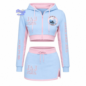 บริษัท จั๊ค แอนด์ จิล ออฟ อเมริกา อิงค์ ขายส่งสินค้าจากกรีซ ชุดเสื้อฮู้ดครอปปักลายพร้อมกระโปรงสั้นสำหรับผู้หญิง ชุดเซ็ตสั่งทำพิเศษสำหรับชมรม - Product Image 1