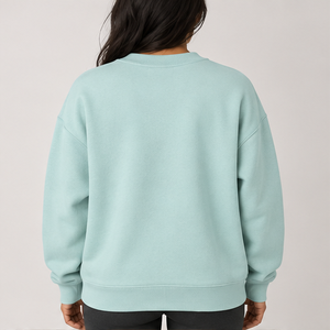 Sweat-shirt ras du cou oversize à manches longues pour femme, couleur menthe pâle multicolore, style universitaire avec lettres, logo personnalisé, vente en gros - Product Image 3