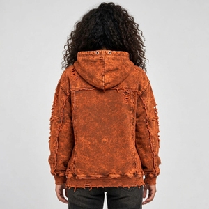 Sweats à capuche pour femmes, effet usé, lavage vintage, tissu doux et coupe décontractée, pour les collections streetwear tendance et le quotidien. - Product Image 3