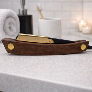 Cuchilla de Afeitar Profesional con Mango de Madera y Acero Inoxidable Premium para Barbería, Uso Doméstico y en Salón de Belleza - Product Image 4