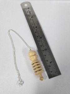 Pendule en bois de palissandre ISIS 4 fait main pour la radiesthésie - Métaphysique, Nouvelle Ère, Prix raisonnable chez Amayra Crystals Exports - Product Image 5
