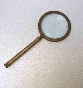 Loupe de lecture moderne artisanale avec cadre métallique pour travaux de précision, science et ornement - Product Image 5