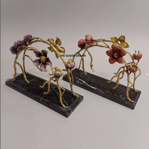 Porte-serviettes en aluminium de luxe pour hôtel et mariage, finition plaquée or, design floral, forme carrée - Product Image 5