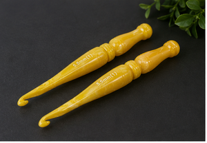 Resin <b>Crochet</b> <b>Hook</b> Set Handcrafted Knitting Needles Artistic Hand Painted Yarn Weaving Tools Custom Shape - Product Image 3