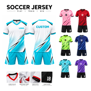 Tenue de football personnalisée blanche et cyan, col en V, manches courtes, 100 % polyester, impression par sublimation, anti-humidité, pour homme adulte - Product Image 5