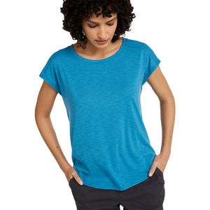 Womens minimal design T shirt clean <b>aesthetic</b> casual wear <b>top</b> for simple stylish everyday outfits - Product Image 2