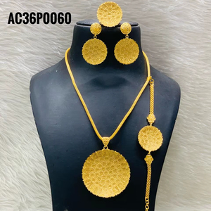 จี้ทองชุบ 24K หนัก 1 กรัม ประดับมุกเทียม - เครื่องประดับผู้หญิงทันสมัยสำหรับงานแต่งงานและวันครบรอบ - Product Image 1