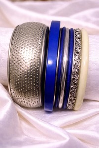Elegant Handmade Resin Metal And Wood <b>Bangles</b> <b>Set</b> For Women Fashion Jewelry Wholesale Bulk Custom Designs - Product Image 3