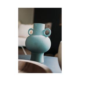 Jarrón de Metal con Acabado Mate al por Mayor, Diseño Único con Asa de Anillo, Estilo Nórdico, Ecológico, Decorativo para Oficina y Hotel - Product Image 1