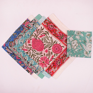 Pañuelo Cuadrado con Estampado a Mano de Jaipur, Diseño Floral Rústico, para Cubrir el Cabello, para Mujer, Accesorio de Estilo Vintage - Product Image 2