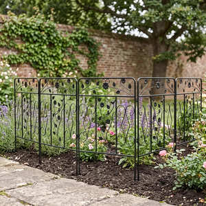 Panneau de clôture de jardin en fer forgé résistant à la rouille et facile à assembler ; sert de clôture de protection et de support pour les plantes dans la cour. - Product Image 5