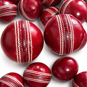 Pelota de críquet de cuero auténtico roja, pelotas de críquet de cuero Mannu Sports Phantom. - Product Image 1