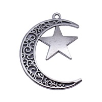 Colgante de Estrella y Creciente con Grabado Decorativo 40x30mm de Aleación de Zinc Plateado Antiguo para la Creación de Marcapáginas Celestiales