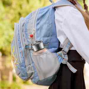 Bouteille d'eau isotherme portable ultra-mince en acier inoxydable pour usage quotidien - Product Image 6