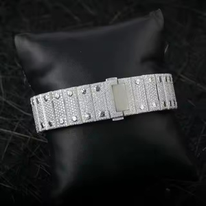 Montre en quartz sertie de diamants Moissanite Platinum Frost Pulse pour homme, montre de luxe sertie de diamants, brillance supérieure et style audacieux - Product Image 4