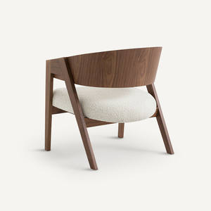 Silla de Comedor Moderna y Duradera de Madera Maciza de Nogal NAM HAI - Muebles para Comedor, Muebles para el Hogar - Product Image 4