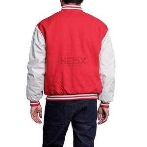 Vestes universitaires en cuir rouge vif et blanc avec manches à boutons-pression, conception de logo personnalisée OEM ODM, vestes bomber - Product Image 2